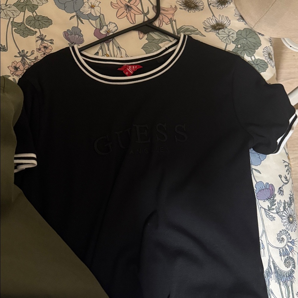 5 brand shirts - Picture 2 of 2